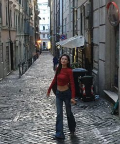 Red Pleated Wool Base Layer Top for Women - Slim Fit Long Sleeve Autumn Winter Style, Perfect for Pumpkin and Christmas Atmosphere