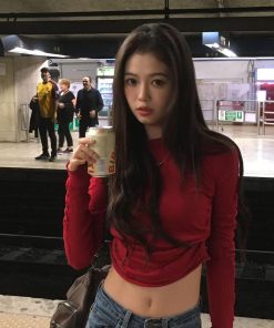 Red Pleated Wool Base Layer Top for Women - Slim Fit Long Sleeve Autumn Winter Style, Perfect for Pumpkin and Christmas Atmosphere