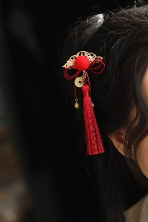 Red Tassel Bell Hair Clips for Kids - Festive Ancient Style Hanfu Side Accessories for Girls' New Year Celebrations