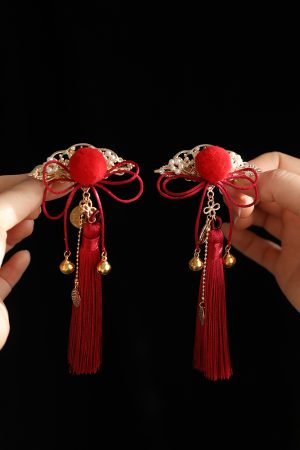 Red Tassel Bell Hair Clips for Kids - Festive Ancient Style Hanfu Side Accessories for Girls' New Year Celebrations