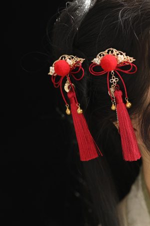 Red Tassel Bell Hair Clips for Kids - Festive Ancient Style Hanfu Side Accessories for Girls' New Year Celebrations