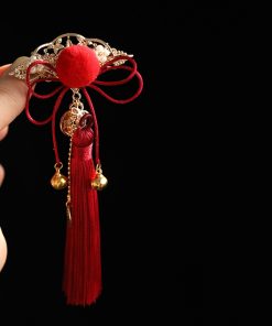 Red Tassel Bell Hair Clips for Kids - Festive Ancient Style Hanfu Side Accessories for Girls' New Year Celebrations
