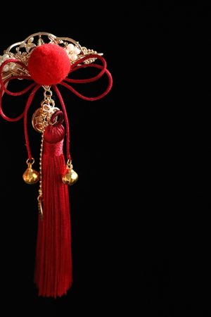 Red Tassel Bell Hair Clips for Kids - Festive Ancient Style Hanfu Side Accessories for Girls' New Year Celebrations
