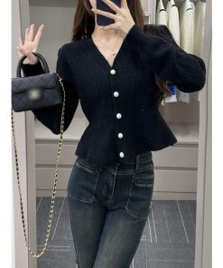 Red V-Neck Fishtail Sweater with Pearl Buttons - Women's Knitted Top for Spring and Autumn, Trendy Waist-Cinching Style