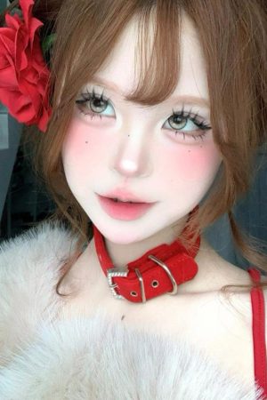 Red Velvet Choker Necklace for Y2K Style | Minimalist Collarbone Chain Accessory for Cool Girls and New Year Fashion