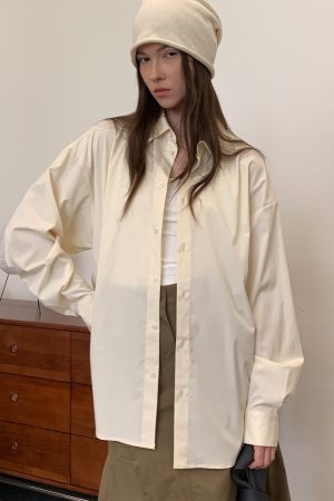 Relaxed Fit Long Sleeve Shirt with Roaring Beast Design - Fall/Winter 2025 Casual Style, Trendy Streetwear, Y2K Vibe