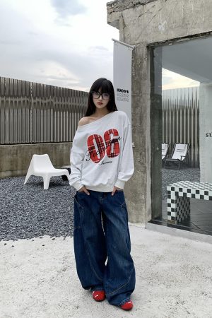 Relaxed Off-Shoulder Sweatshirt for Women - American Street Style, Loose Fit, Trendy Spicy Girl Top, Casual and Chic Fashion