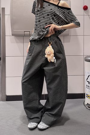 Relaxed Pleated Checkered Casual Pants for Women - Vintage American Style Long Pants with Draping Effect, Summer 90s Fashion