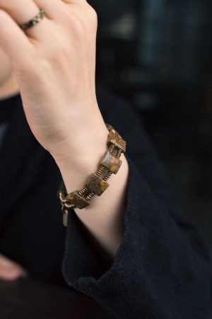 Retro Agate Candy Stone Bracelet for Men and Women - Trendy Versatile Accessory with Unique Personality Niche Design