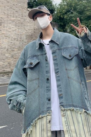 Retro American-Style Striped Splicing Denim Jacket for Men - Korean Lazy Style Two-Piece Look, High-End Fashion Outerwear