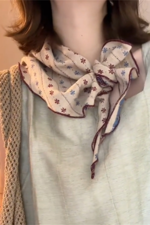 Retro Artistic Cotton Linen Scarf - Versatile Triangular Neck Decoration in Japanese & Korean Style for Summer Fashion