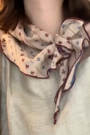 Retro Artistic Cotton Linen Scarf - Versatile Triangular Neck Decoration in Japanese & Korean Style for Summer Fashion