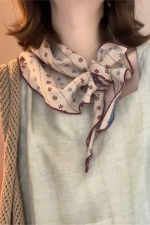 Retro Artistic Cotton Linen Scarf - Versatile Triangular Neck Decoration in Japanese & Korean Style for Summer Fashion