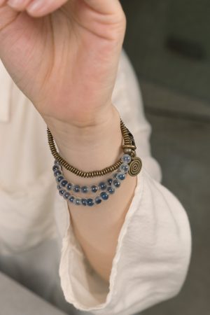 Retro Artistic Multi-Layer Heart Agate Bracelet for Women - Versatile Non-Fish Design, Unique Niche Jewelry