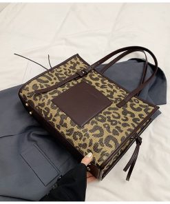 Retro Bird Check Large Capacity Shoulder Bag for Women - French Commuter Underarm Handbag - Summer Fashion 2025