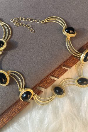 Retro Black Oval Geometric Earrings and Necklace Set for Women - Stylish Matte Gold Collarbone Chain Jewelry