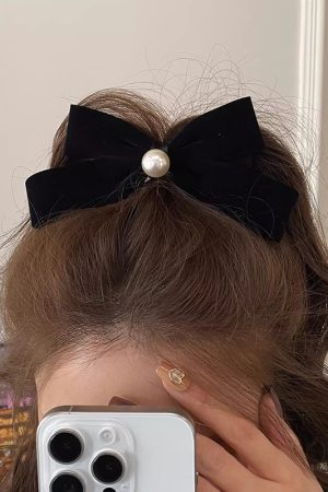 Retro Black Velvet Pearl Bow Hair Clip - Elegant Spring Clip Hairpin for Back of Head, 2025 Style, Vintage-Inspired Accessory