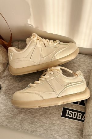 Retro Casual Sneakers for Women - Versatile College Style 2025 Model, Trendy and Comfortable Footwear