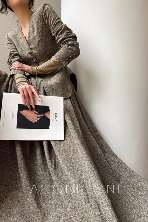 Retro Chinese Style A-Line Long Skirt Suit Set with Fragrant Wild Oolong Design â€“ Elegant Small Top and Skirt Ensemble