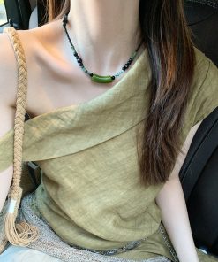 Retro Chinese-Style Dark Green Beaded Necklace for Women, Layered Ethnic Clavicle Chain, Versatile Fashion Accessory