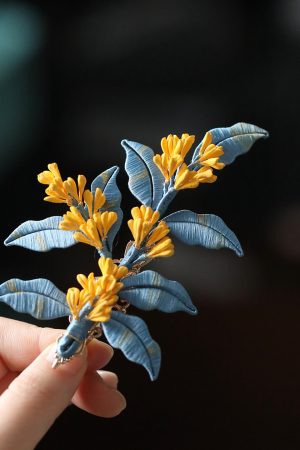 Retro Chinese Style Hair Clip with Osmanthus Design - Elegant Hanfu Accessories for Women, Perfect for Daily Wear and Matching Outfits