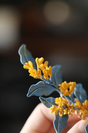 Retro Chinese Style Hair Clip with Osmanthus Design - Elegant Hanfu Accessories for Women, Perfect for Daily Wear and Matching Outfits