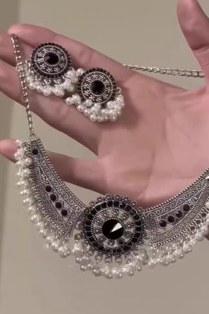 Retro Chinese-Style Tassel Imitation Miao Silver Necklace and Earring Set - Light Luxury Clavicle Chain, Ancient Accessories for Women