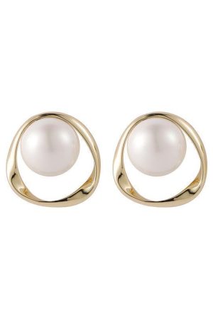 Retro Circle Large Pearl Earrings for Women - French High-End Design Ear Studs, Light Luxury 2025 Style