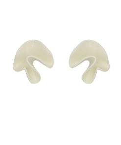 Retro Cream White Minimalist French Ear Clips for Women - Niche Fashionable No-Hole Earrings Inspired by Mosquito Coil Design