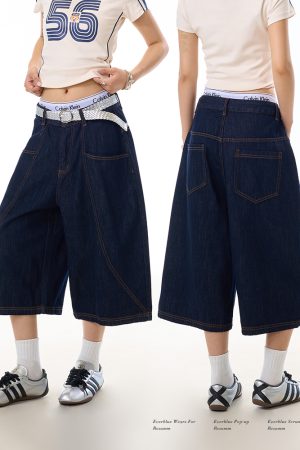 Retro Denim Blue Wide-Leg Three-Quarter Jeans for Women with Deconstructed Stitching, Casual Y2K Style Shorts