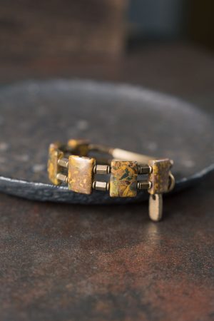 Retro Double-Layer Agate Candy Stone Bracelet for Women and Men - Trendy Versatile Design, Personalized Fashion Accessory