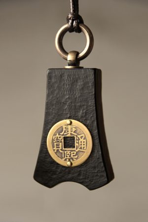 Retro Ebony Wood Coin Pendant Necklace for Men - Minimalist Chinese Style Accessory, Versatile National Trend Jewelry