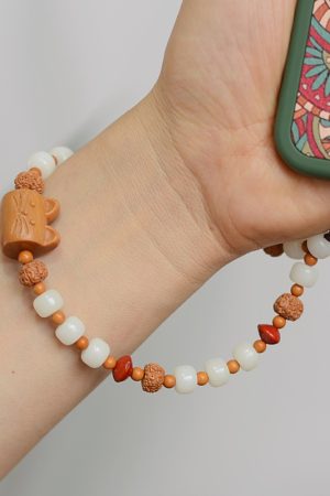 Retro Ethnic Style Lucky Cat Phone Chain with Sandalwood, White Jade, and Bodhi Seed - Unique Boho Accessory