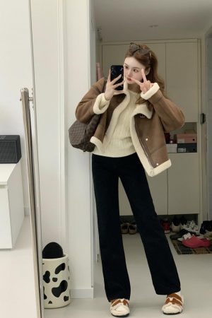 Retro Faux Fur Short Coat for Women | Loose Thick Warm Lamb Wool Jacket for Winter Fashion