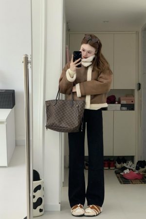 Retro Faux Fur Short Coat for Women | Loose Thick Warm Lamb Wool Jacket for Winter Fashion
