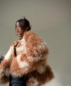 Retro Faux Fur Winter Coat - Eco-Friendly Loose Fit Short Jacket with Long Hair Design - Stylish and Fashionable Outerwear