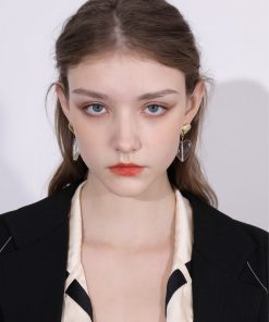 Retro Floating French Metal Heart Earrings for Women - Elegant Transparent Clip-On Ear Studs in 925 Silver - Hong Kong Style