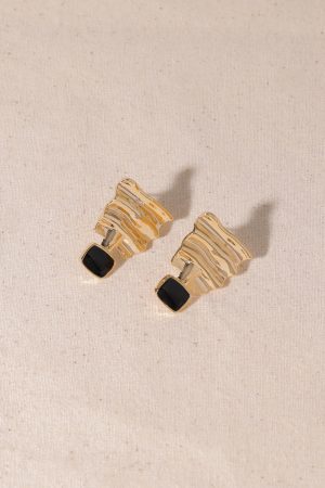 Retro Geometric Metal Wave Square Earrings in Black and Gold - Floating French Style Ear Clips and Studs for Women