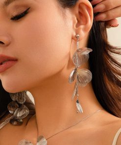 Retro Ginkgo Leaf Tassel Necklace for Women - Sweet Cool Design, Cross-Border European and American Style Jewelry Accessories