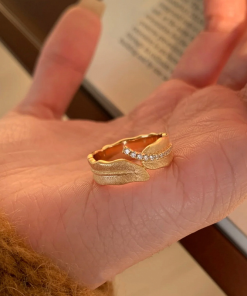 Retro Gold Brushed Wheat Ear Leaf Ring for Women - Unique High-End Finger Ring, 2025 Style, Elegant Fashion Statement