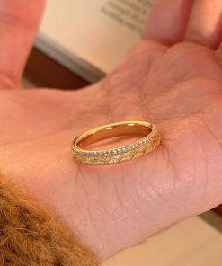 Retro Gold Brushed Wheat Ear Leaf Ring for Women - Unique High-End Finger Ring, 2025 Style, Elegant Fashion Statement