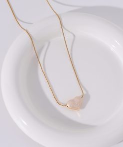 Retro Heart-Shaped Necklace for Women, Floating Heart Pendant Clavicle Chain, Simple Personalized Jewelry, Y2K Style