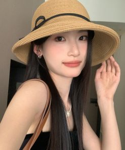 Retro Hepburn-Style Wide Brim Fisherman Hat for Women - Artistic Sun Protection Beach Accessory