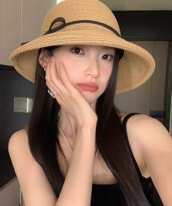 Retro Hepburn-Style Wide Brim Fisherman Hat for Women - Artistic Sun Protection Beach Accessory