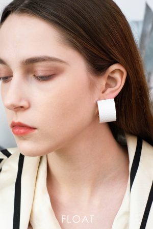 Retro High-End Leather Round Orange Earrings for Women - Floating Studs with 925 Sterling Silver Clips - 2025 Fashion Trend