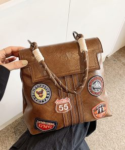 Retro High-End Small Backpack - Versatile Shoulder Bag in Korean Style for Trendy Fashion - Spring/Summer 2025