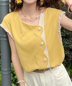 Retro Hong Kong Style Short-Sleeve T-Shirt for Women - Casual Loose Summer Top, Age-Reducing Versatile Fashion 2025