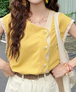 Retro Hong Kong Style Short-Sleeve T-Shirt for Women - Casual Loose Summer Top, Age-Reducing Versatile Fashion 2025