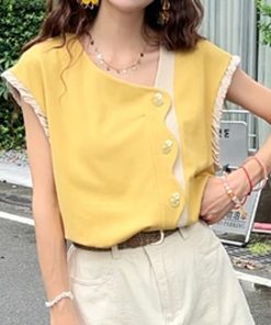 Retro Hong Kong Style Short-Sleeve T-Shirt for Women - Casual Loose Summer Top, Age-Reducing Versatile Fashion 2025