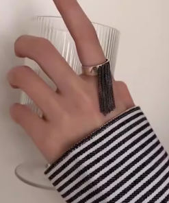 Retro Korean-Style Tassel Open Ring for Women - Exaggerated Vintage Design, Perfect for Parties and Instagram-Ready Looks